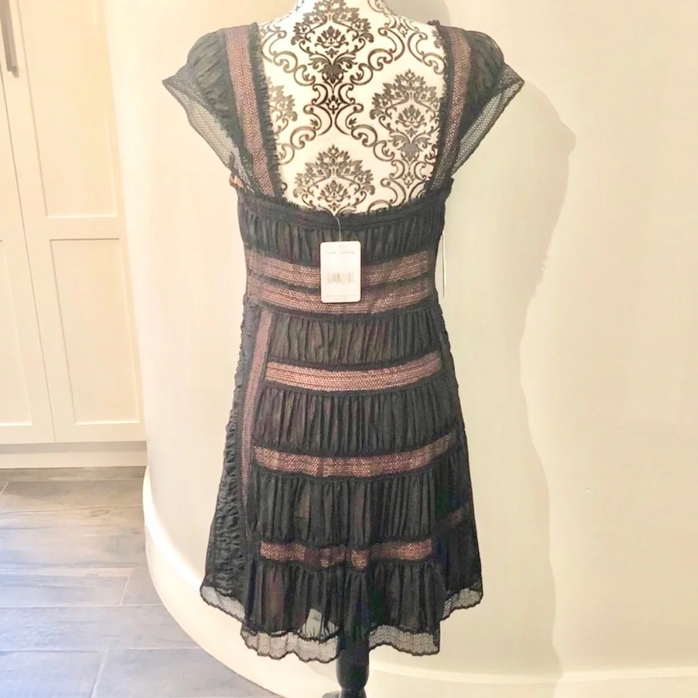 FREE PEOPLE Alicia Black Sheer And Scrunched Detailing Mini Dress Size 10 - Picture 4 of 6